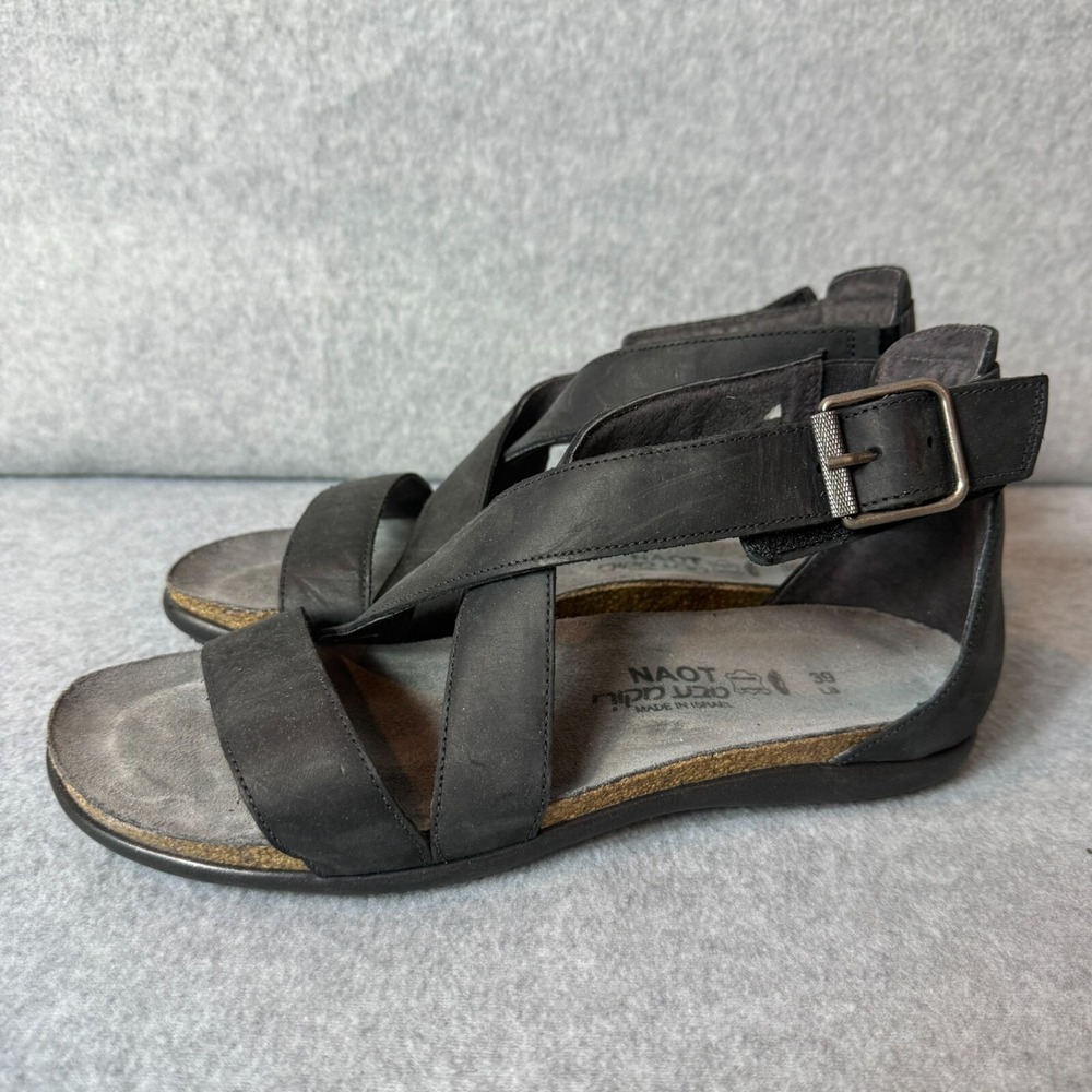 NAOT Rianna Womens Size 39 US 8 Black Leather Criss-Cross Strap Sandals Buckle
